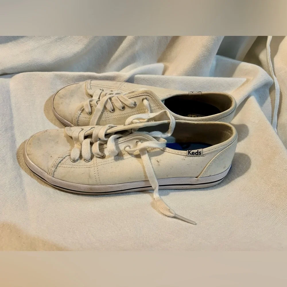 Keds Kickstart White Off-White Canvas Lace-Up Sneakers Distressed W 7 90s Y2K